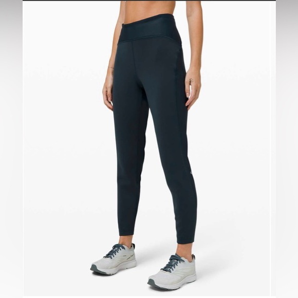 Lululemon Chase the Chill pant - Picture 1 of 8